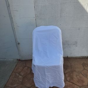 - - 5 White Chair Covers